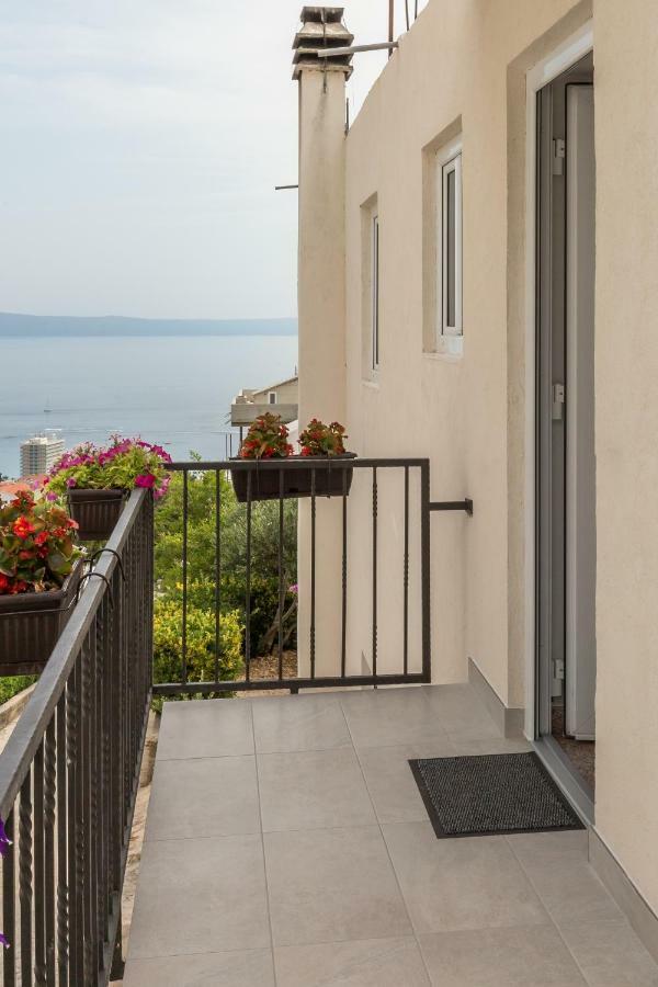 Apartments Jure Makarska Exterior photo